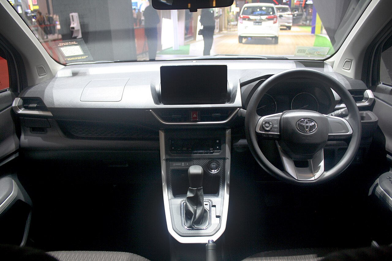 Drop Off Bandara - Avanza 3
