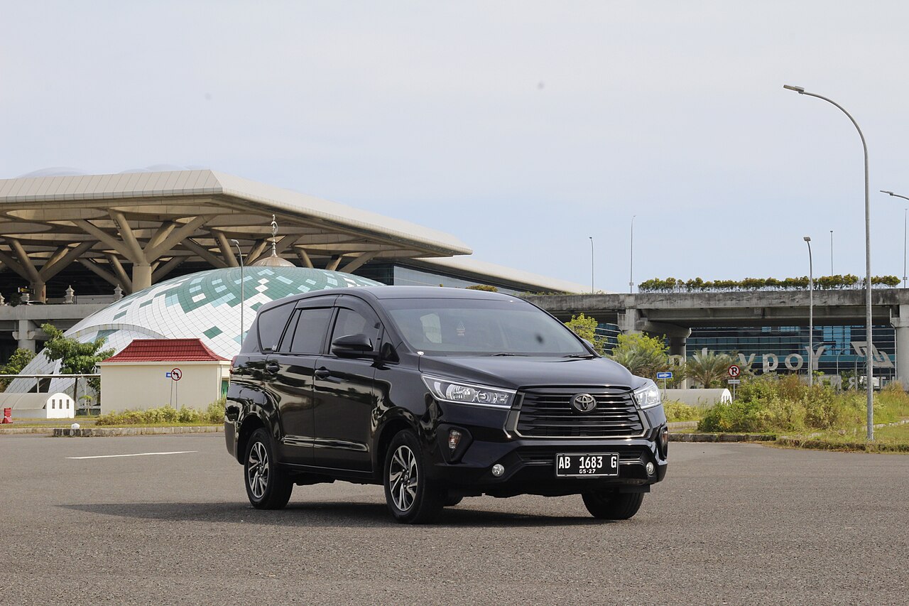 Drop Off Bandara - Innova Reborn