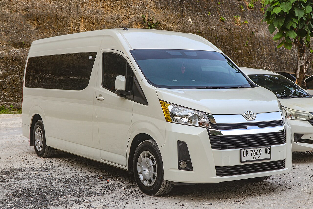 Rent Car HiAce Premio 14 Seat